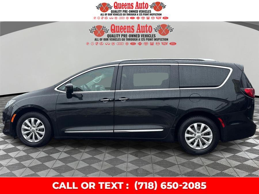used 2019 Chrysler Pacifica car, priced at $14,995