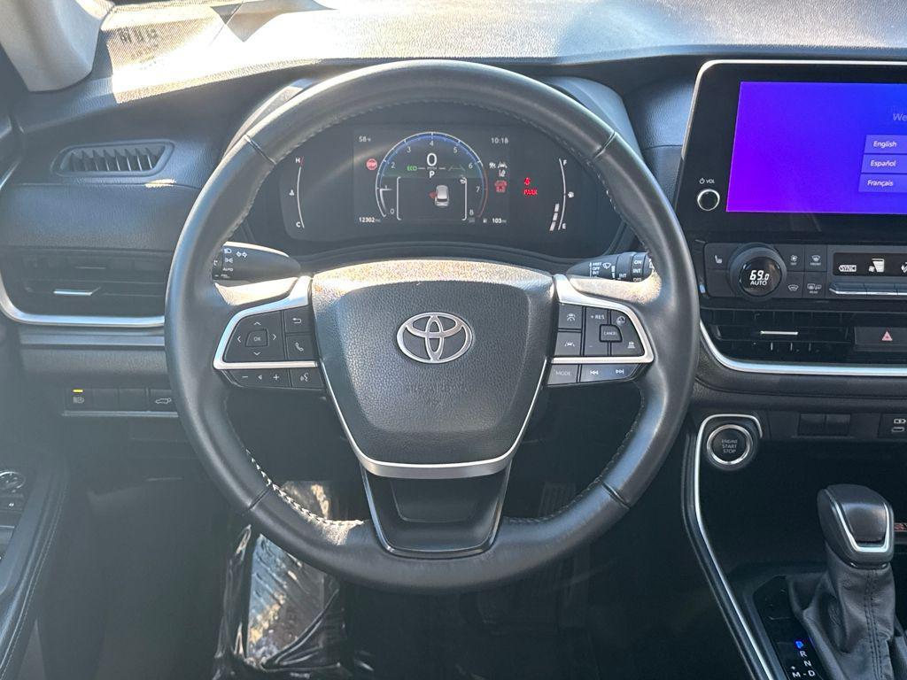 used 2024 Toyota Grand Highlander car, priced at $44,998