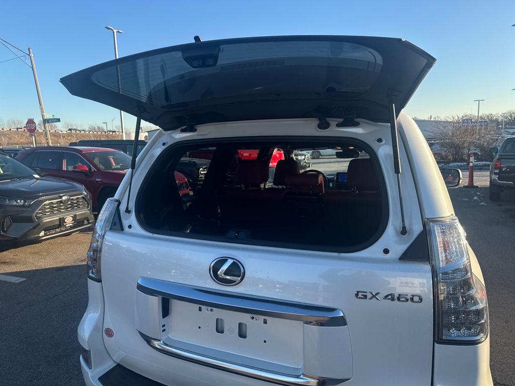 used 2023 Lexus GX 460 car, priced at $55,498