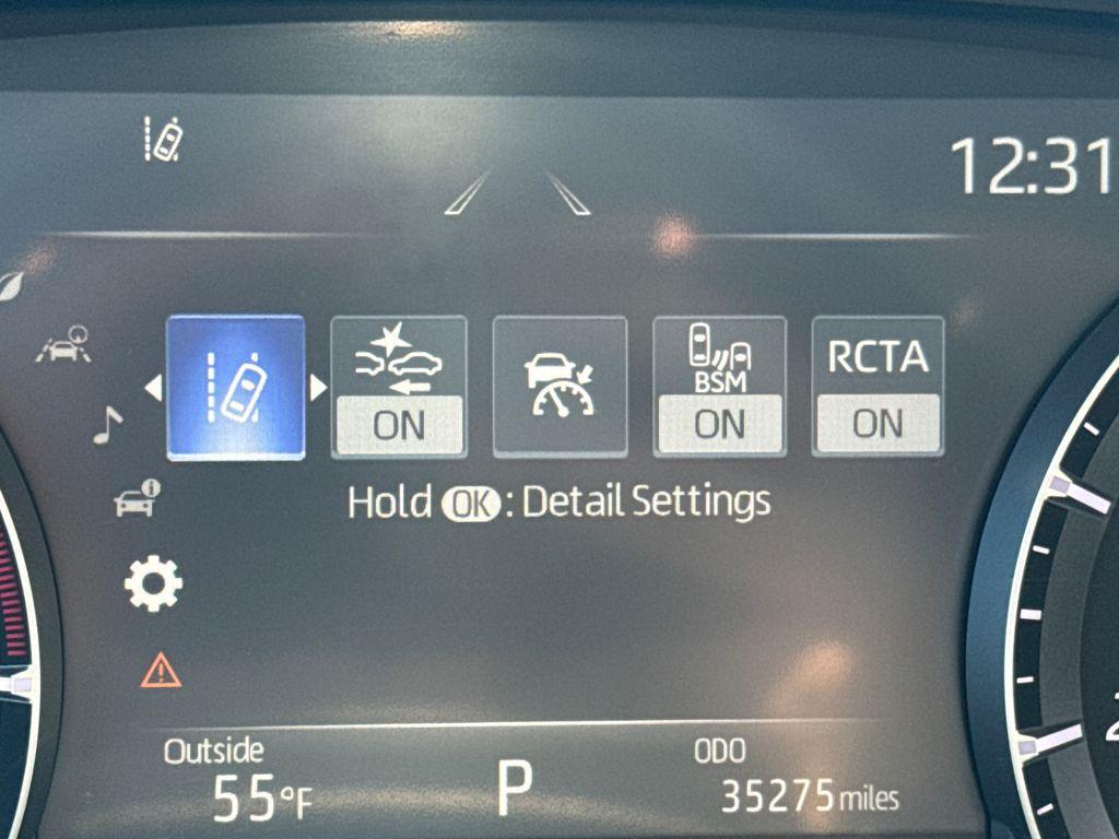 used 2022 Toyota Highlander car, priced at $39,250