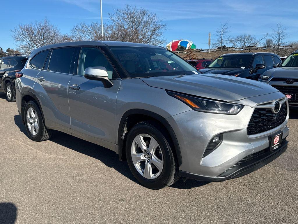 used 2021 Toyota Highlander car, priced at $28,197