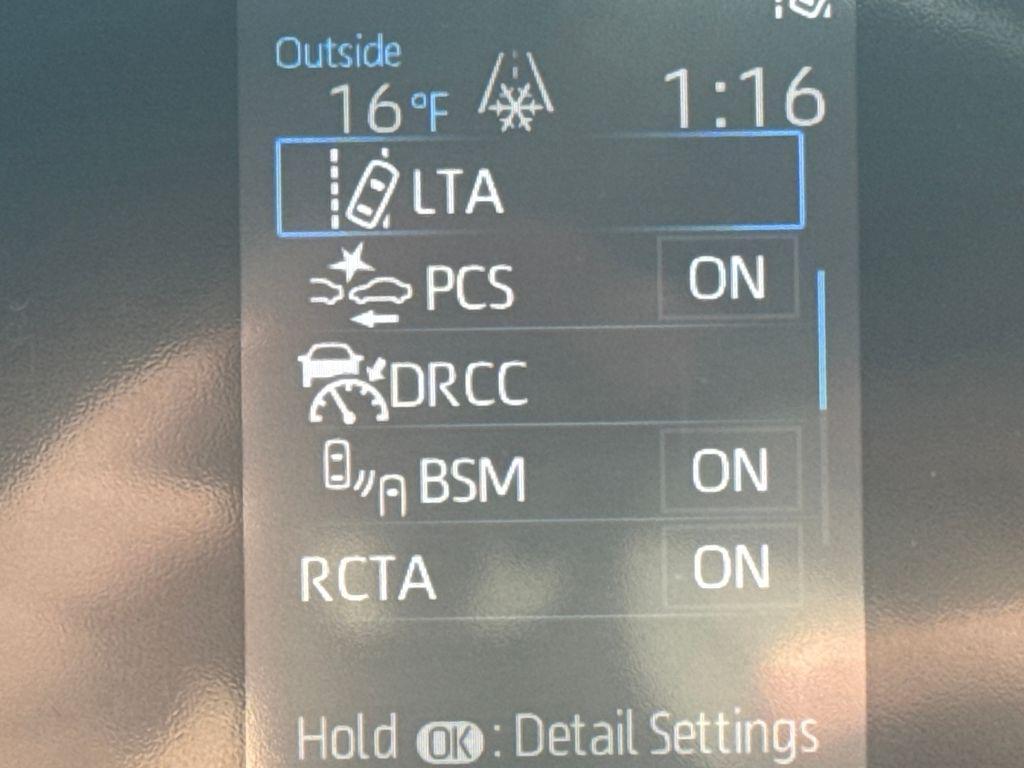 used 2021 Toyota Highlander car, priced at $28,197