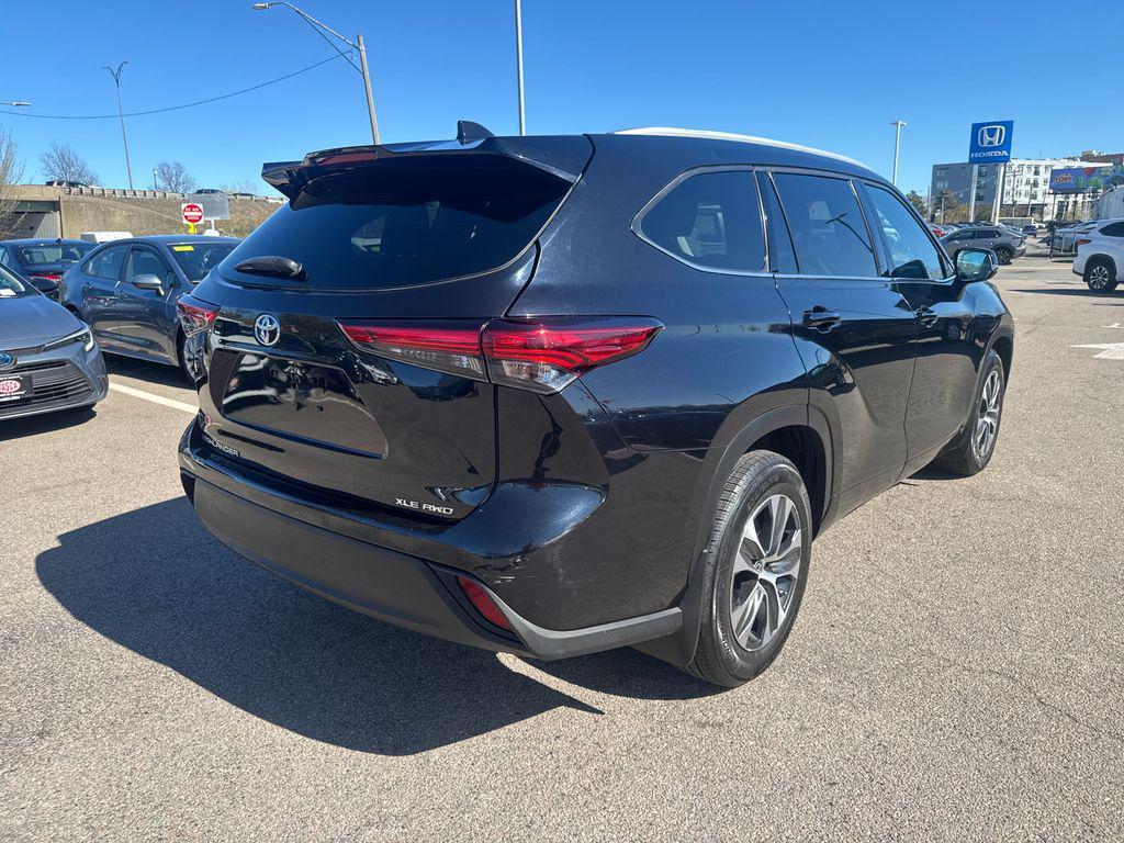 used 2022 Toyota Highlander car, priced at $37,230