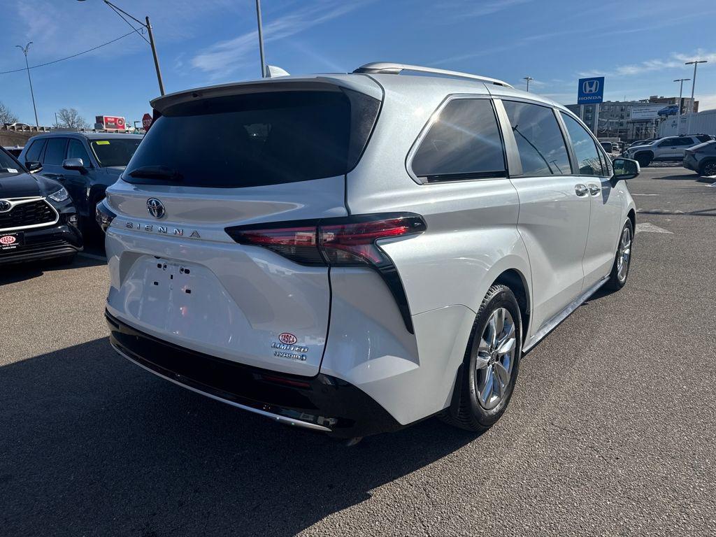 used 2023 Toyota Sienna car, priced at $46,498