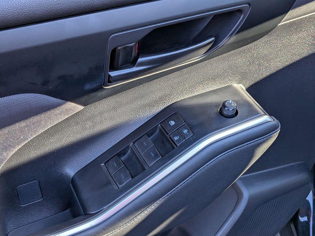 used 2024 Toyota Highlander car, priced at $40,457