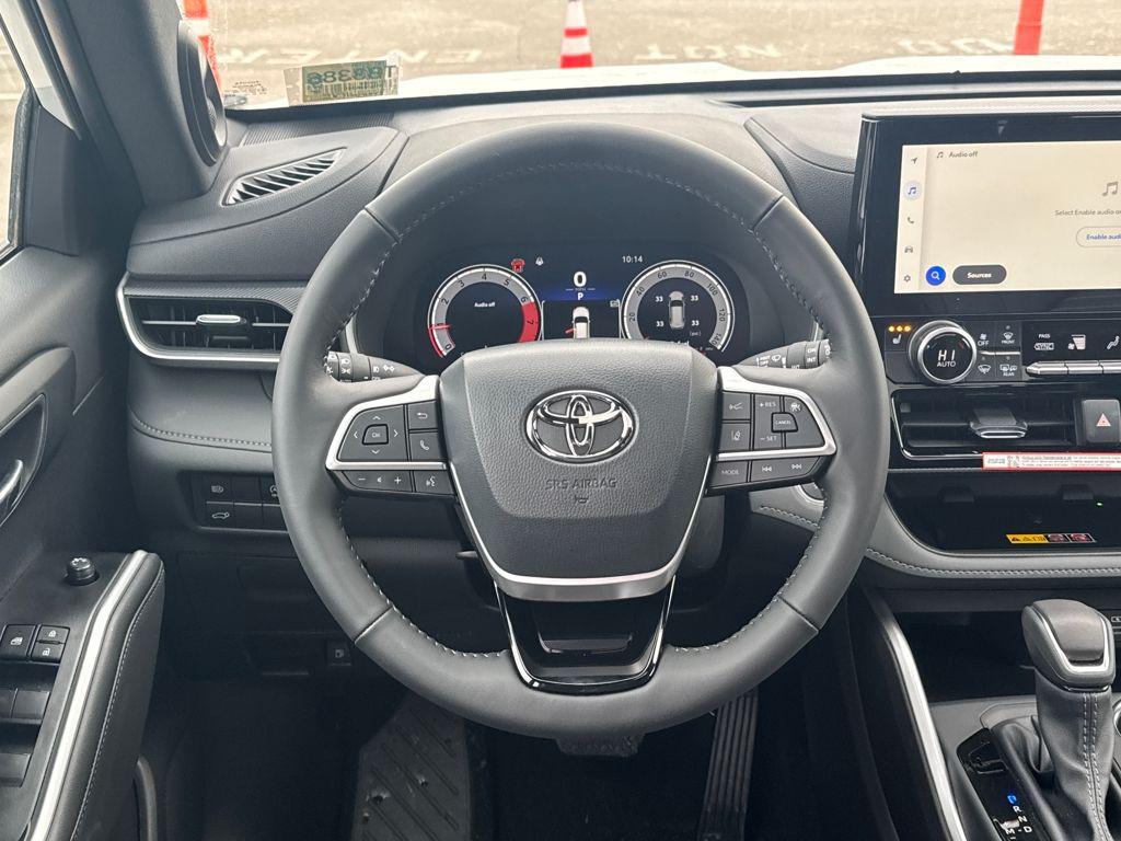 new 2026 Toyota Highlander car, priced at $53,257