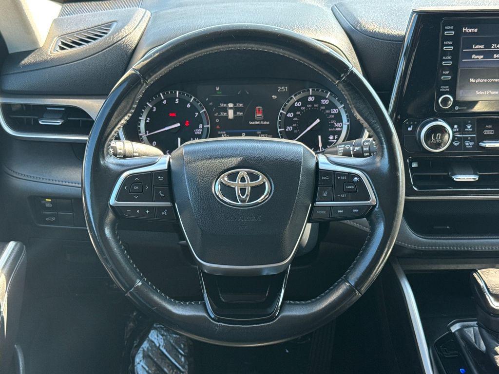 used 2020 Toyota Highlander car, priced at $29,497