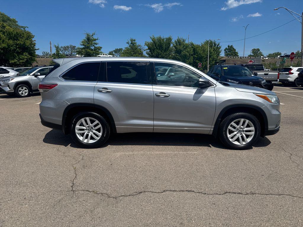 used 2016 Toyota Highlander car, priced at $20,498