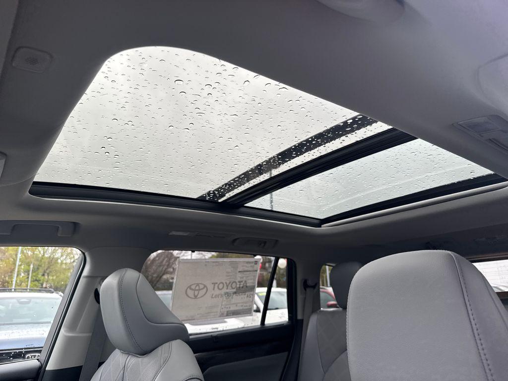new 2026 Toyota Highlander car, priced at $56,146