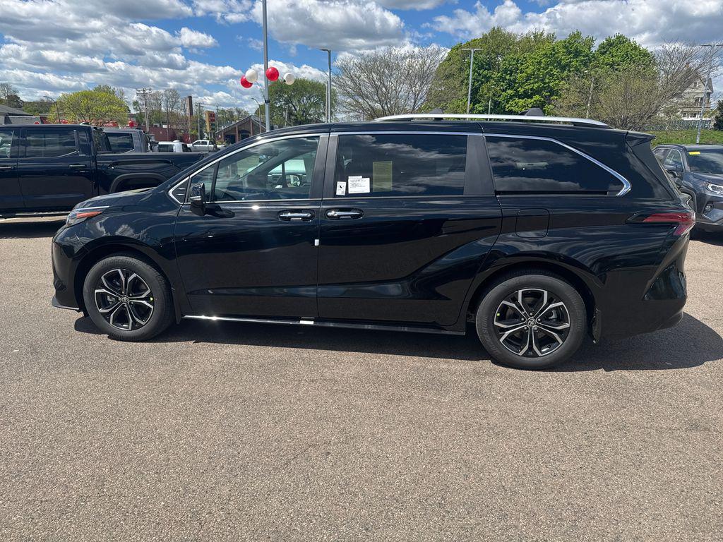 new 2026 Toyota Sienna car, priced at $61,144