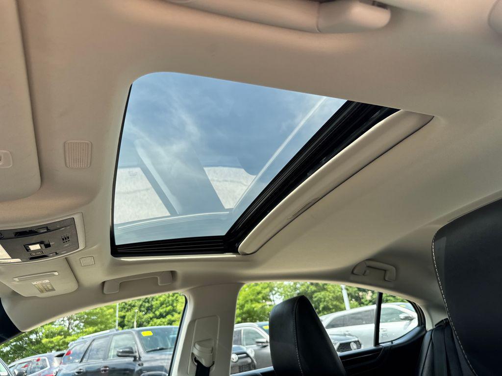 used 2020 Lexus ES 350 car, priced at $34,399