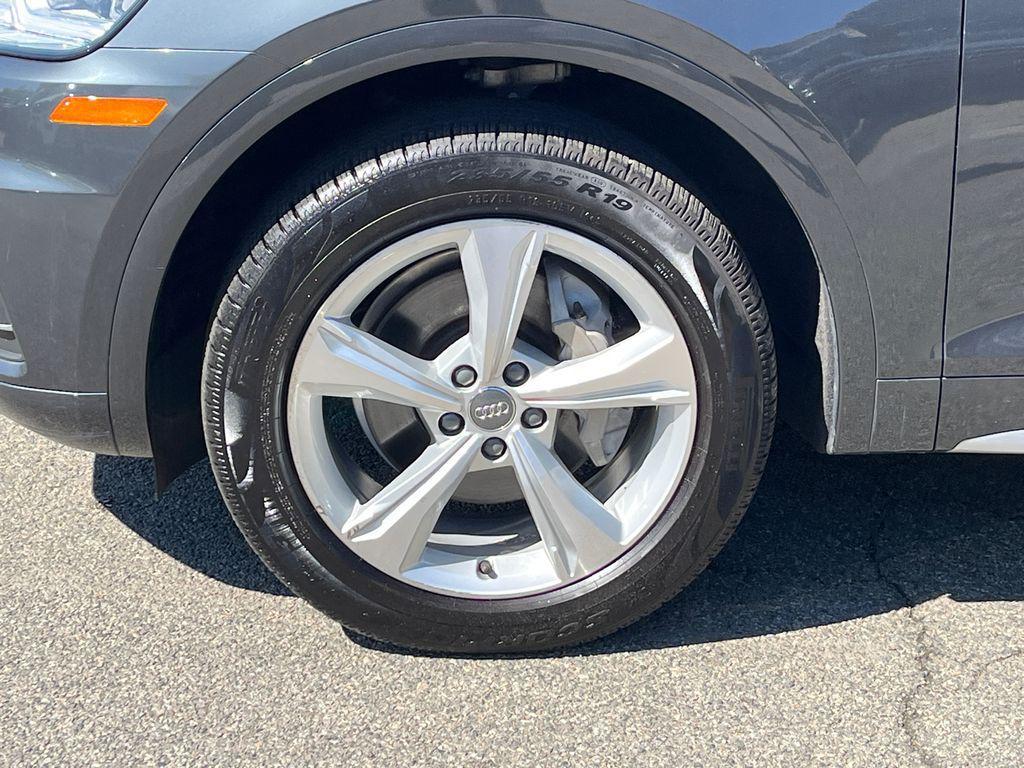 used 2020 Audi Q5 car, priced at $24,498