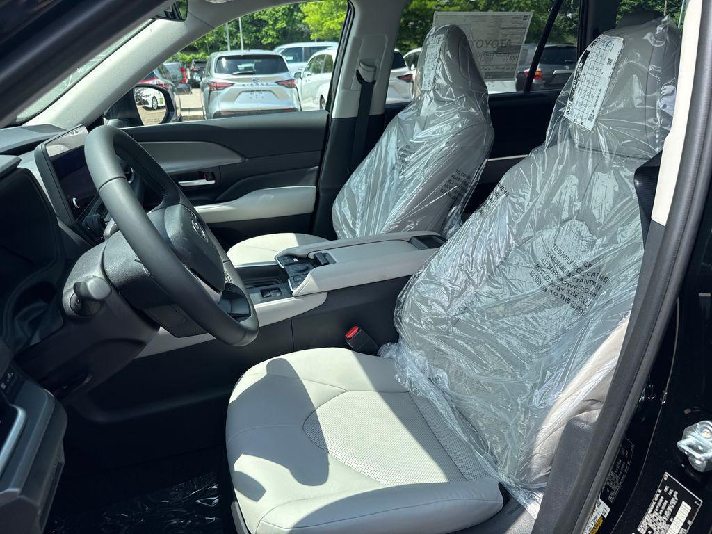 new 2026 Toyota Grand Highlander car, priced at $47,297