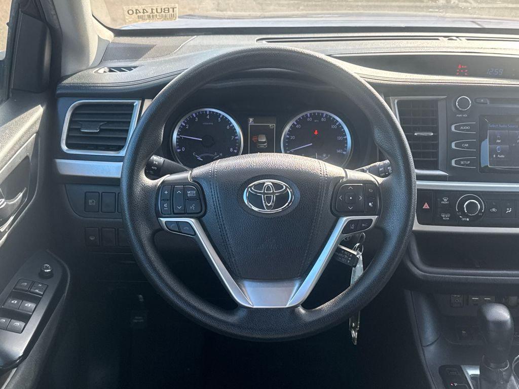 used 2019 Toyota Highlander car, priced at $24,398