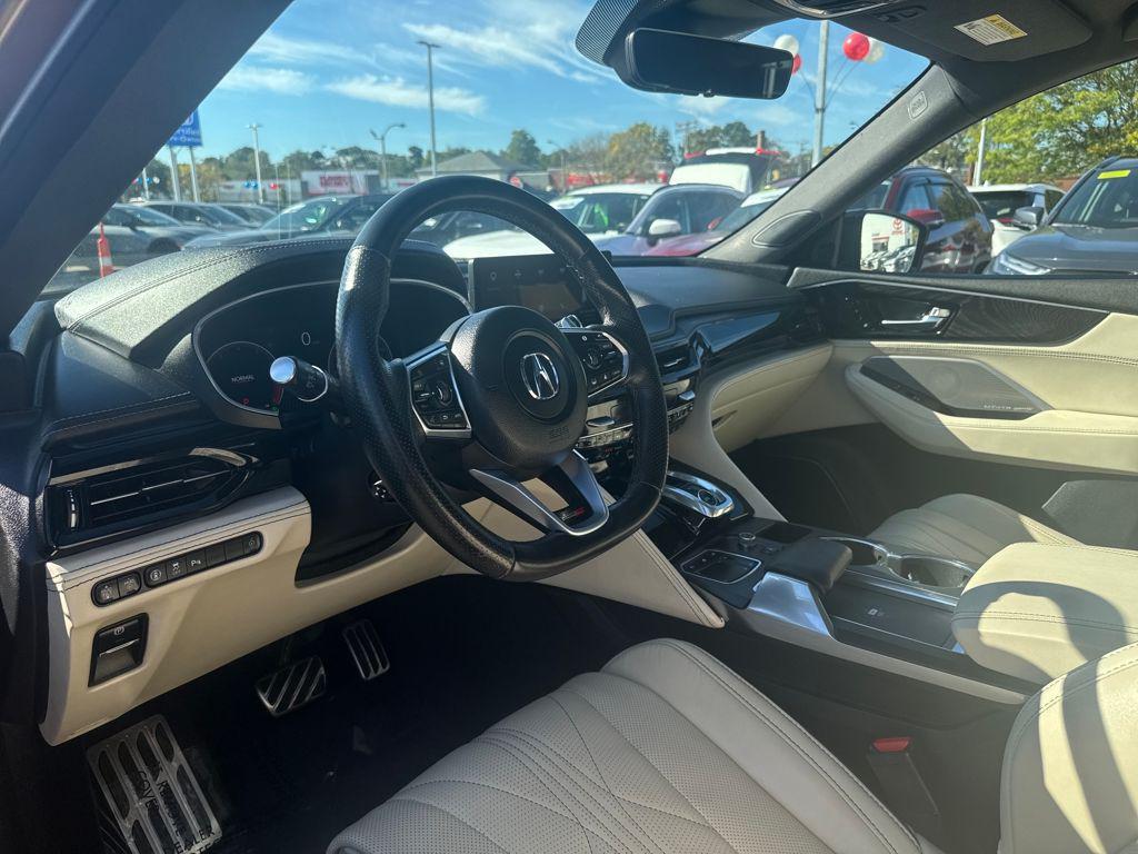 used 2022 Acura MDX car, priced at $46,498