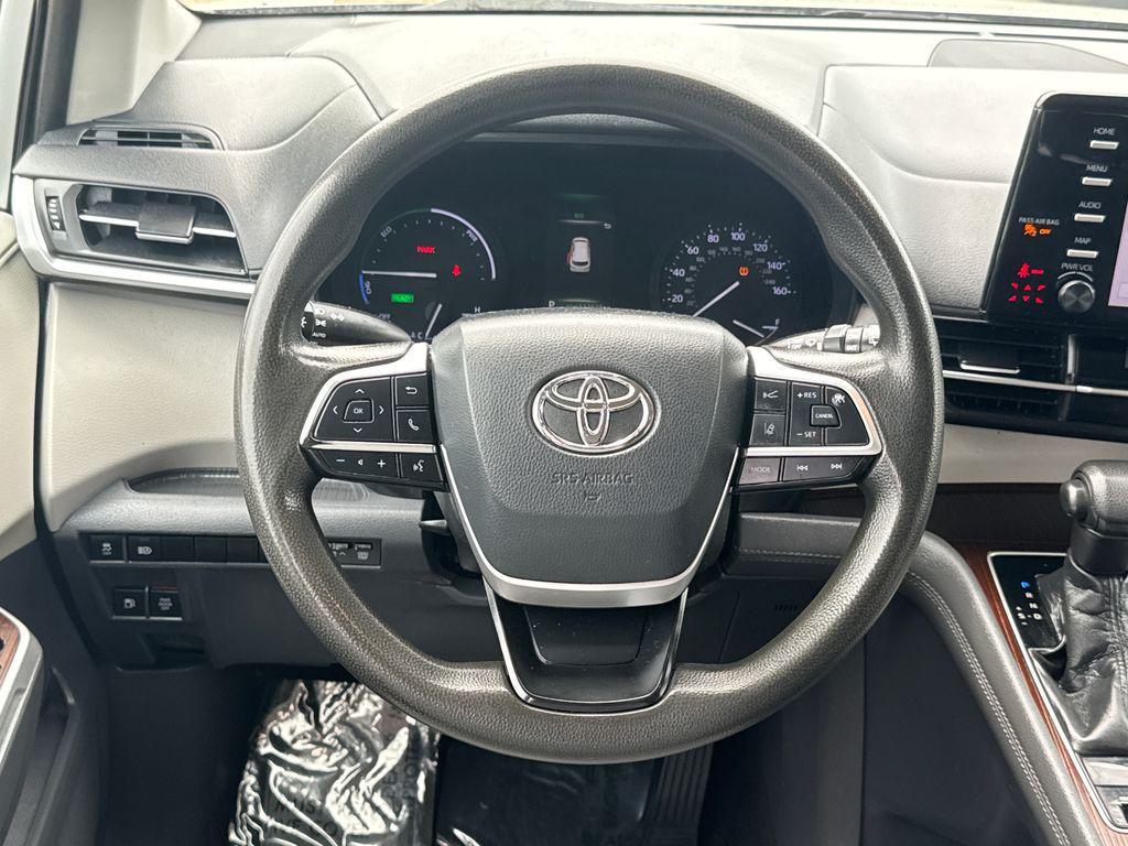 used 2021 Toyota Sienna car, priced at $30,498