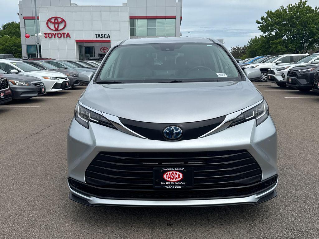 used 2021 Toyota Sienna car, priced at $30,498