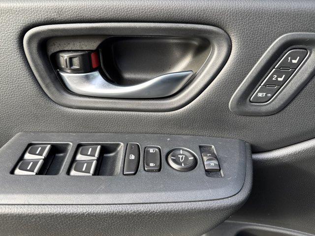 used 2025 Honda Pilot car, priced at $43,223