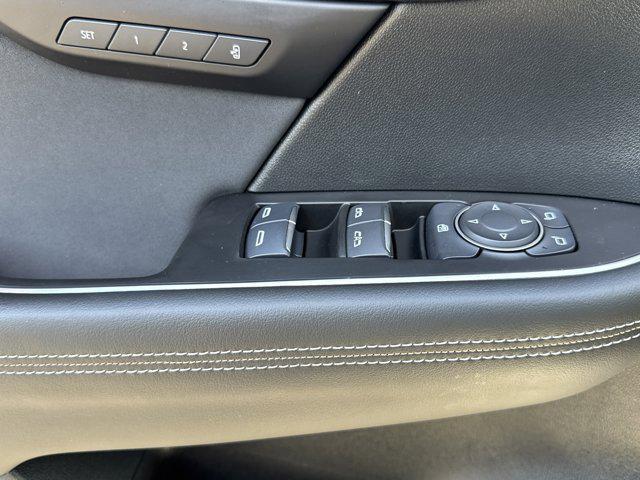 used 2025 Buick Envision car, priced at $32,950