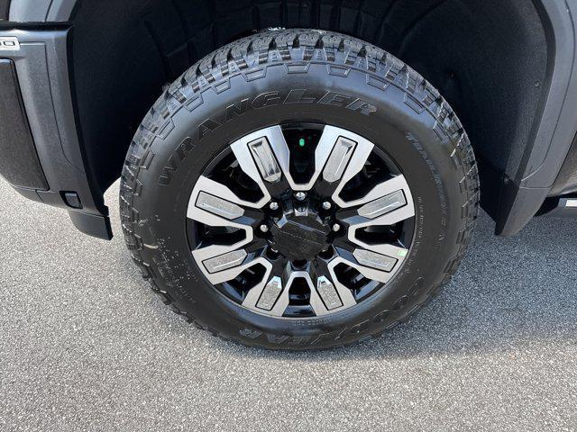 new 2025 GMC Sierra 2500 car, priced at $80,460