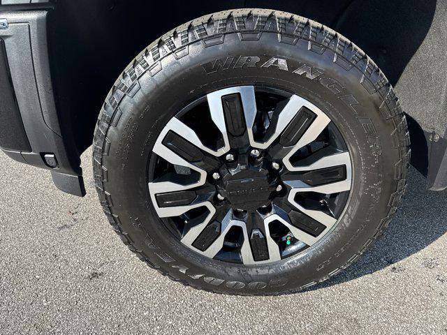 used 2025 GMC Sierra 2500 car, priced at $84,254