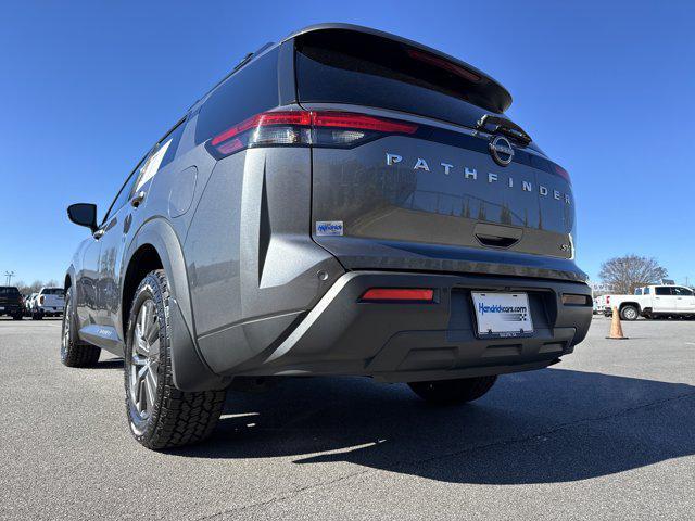 used 2022 Nissan Pathfinder car, priced at $23,999
