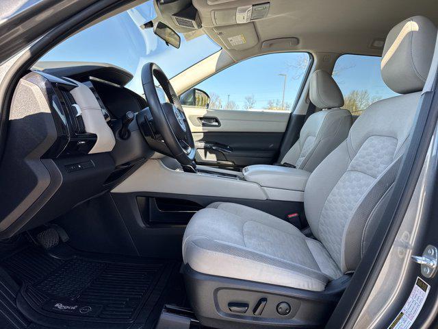 used 2022 Nissan Pathfinder car, priced at $23,999