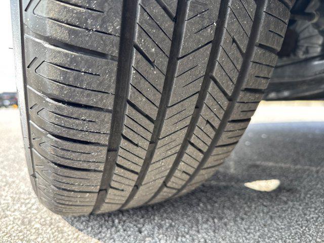 used 2022 Cadillac XT6 car, priced at $38,899