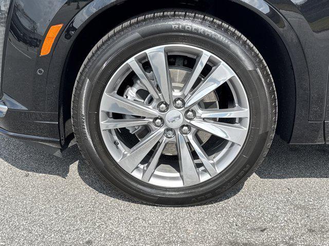 used 2022 Cadillac XT6 car, priced at $38,899