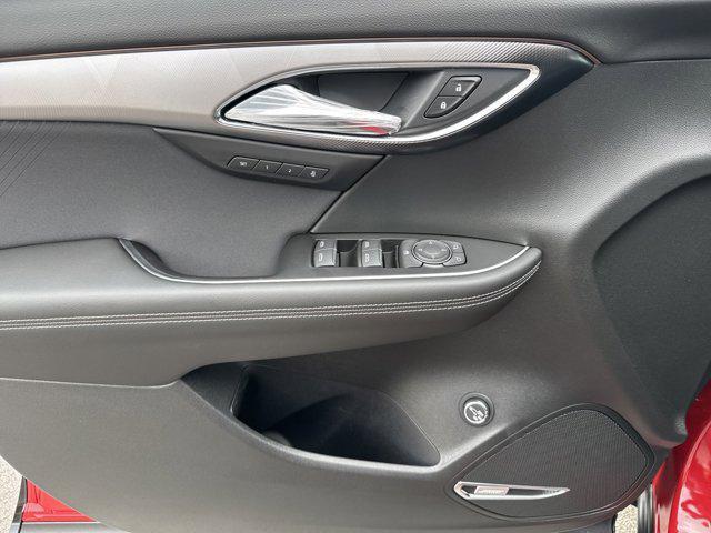 used 2025 Buick Envision car, priced at $36,119