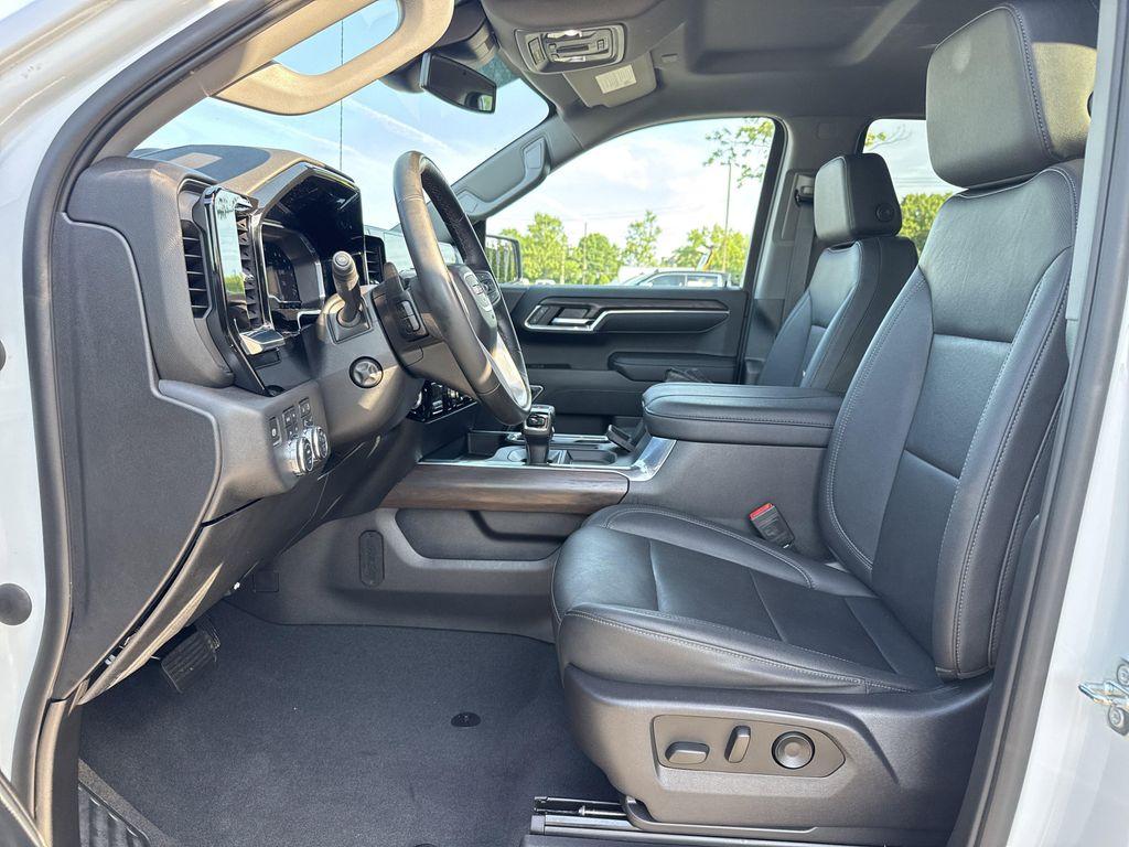 used 2023 GMC Sierra 1500 car, priced at $50,844