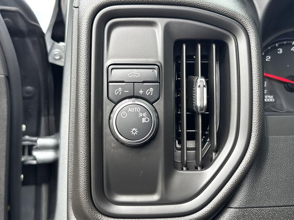 used 2025 Chevrolet Silverado 1500 car, priced at $38,544