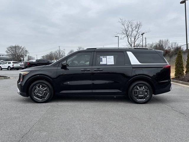 used 2025 Kia Carnival Hybrid car, priced at $38,295