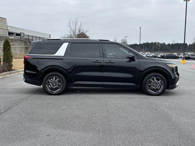 used 2025 Kia Carnival Hybrid car, priced at $38,295