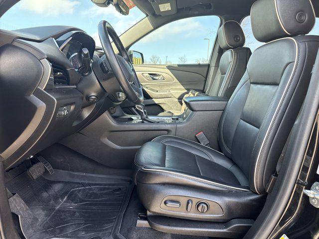 used 2023 Chevrolet Traverse car, priced at $28,582