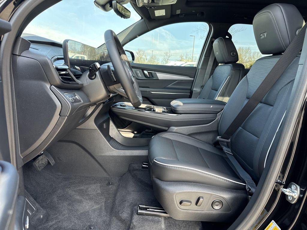 new 2026 Buick Enclave car, priced at $52,600