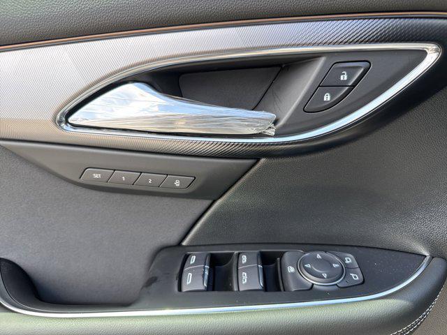 new 2025 Buick Envision car, priced at $40,735