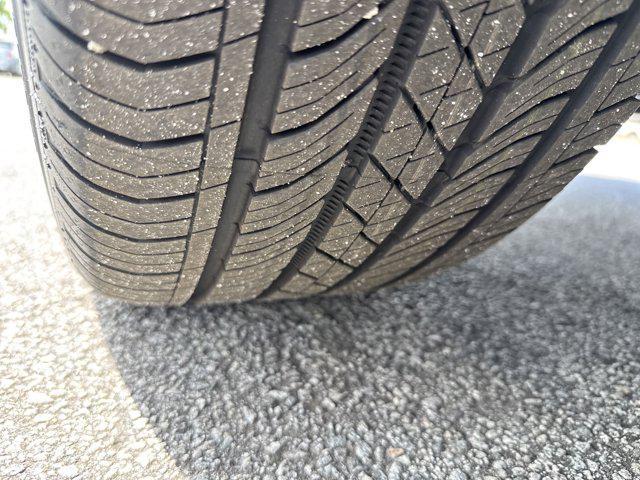 new 2025 Buick Envision car, priced at $40,735