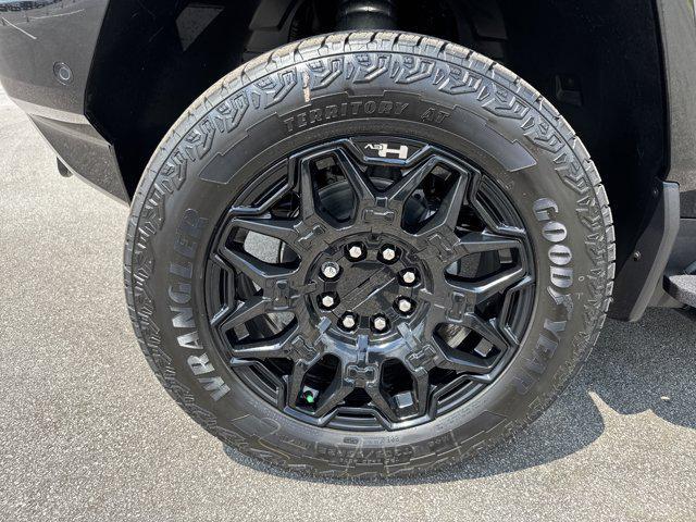 new 2026 GMC HUMMER EV SUV car, priced at $100,289