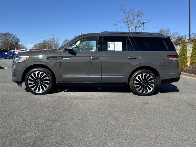used 2022 Lincoln Navigator car, priced at $51,438