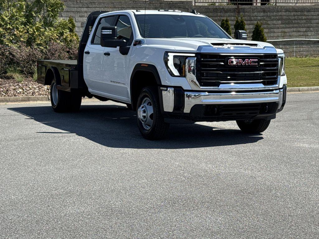 new 2026 GMC Sierra 3500 car, priced at $77,760