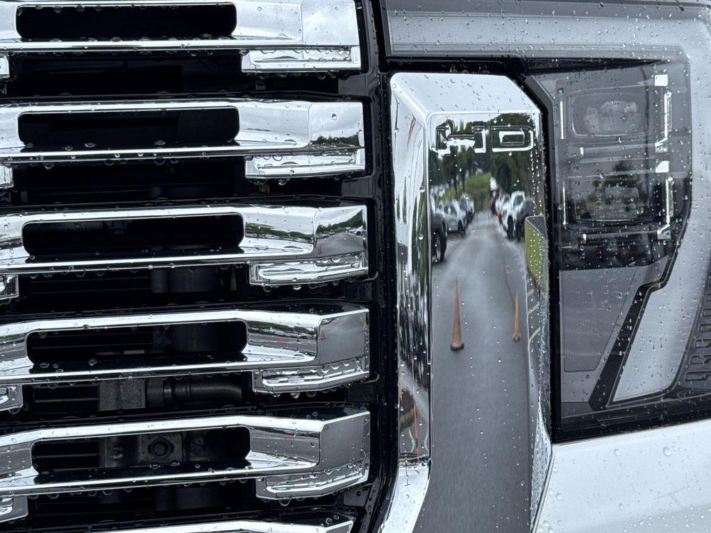 used 2024 GMC Sierra 2500 car, priced at $75,297