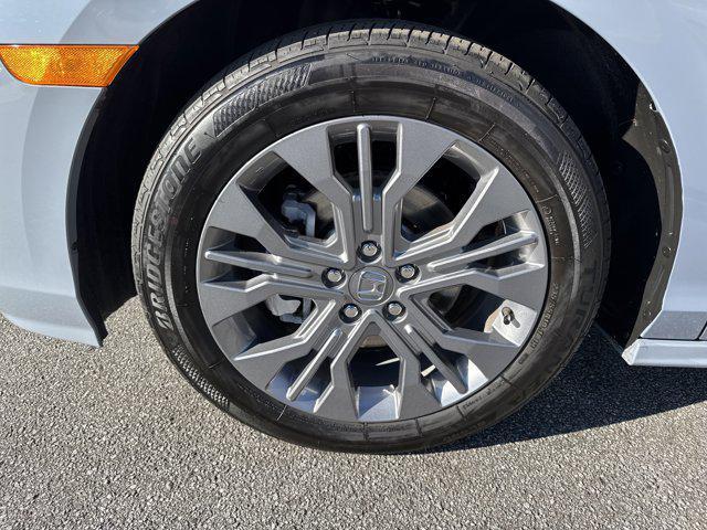 used 2025 Honda Odyssey car, priced at $43,995