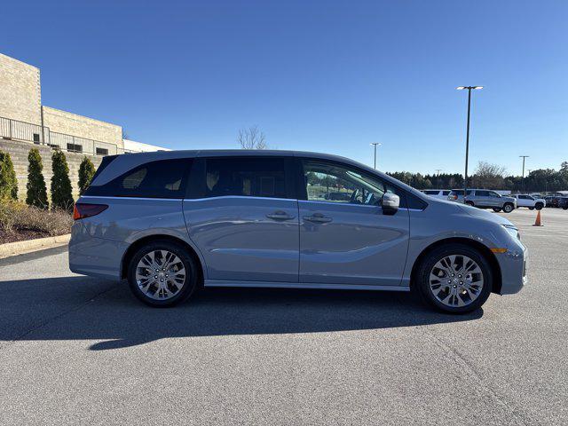 used 2025 Honda Odyssey car, priced at $43,995