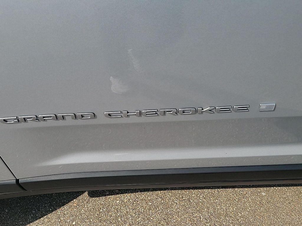 used 2025 Jeep Grand Cherokee car, priced at $38,295