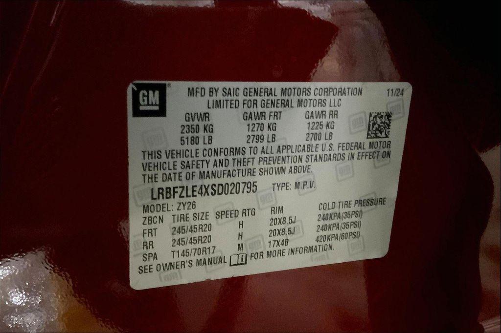 new 2025 Buick Envision car, priced at $37,735