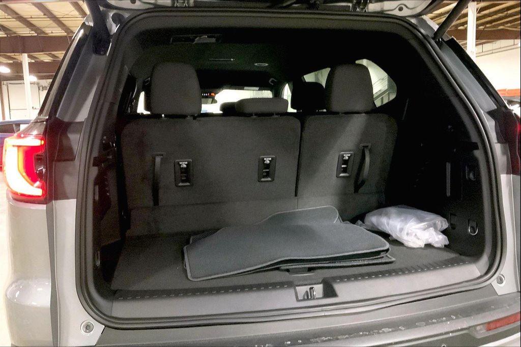 new 2025 GMC Acadia car, priced at $41,890