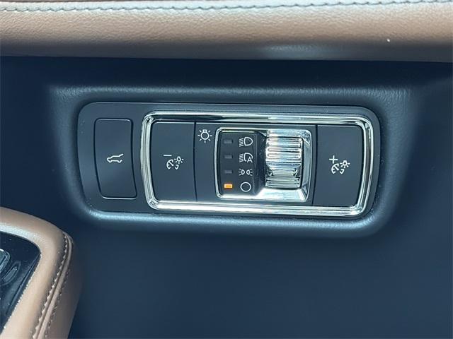 used 2023 Lincoln Aviator car, priced at $40,287