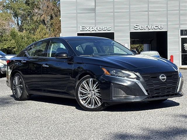 used 2023 Nissan Altima car, priced at $21,942