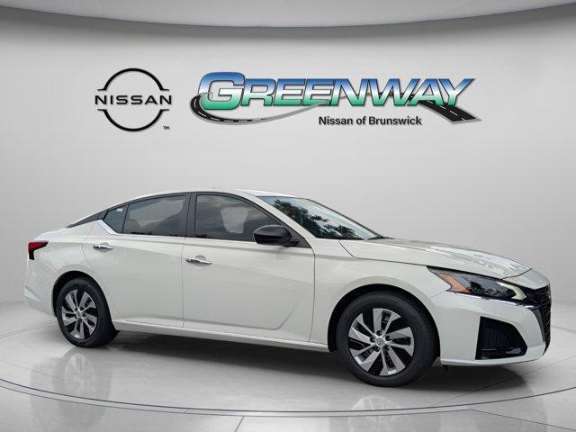 new 2025 Nissan Altima car, priced at $28,505